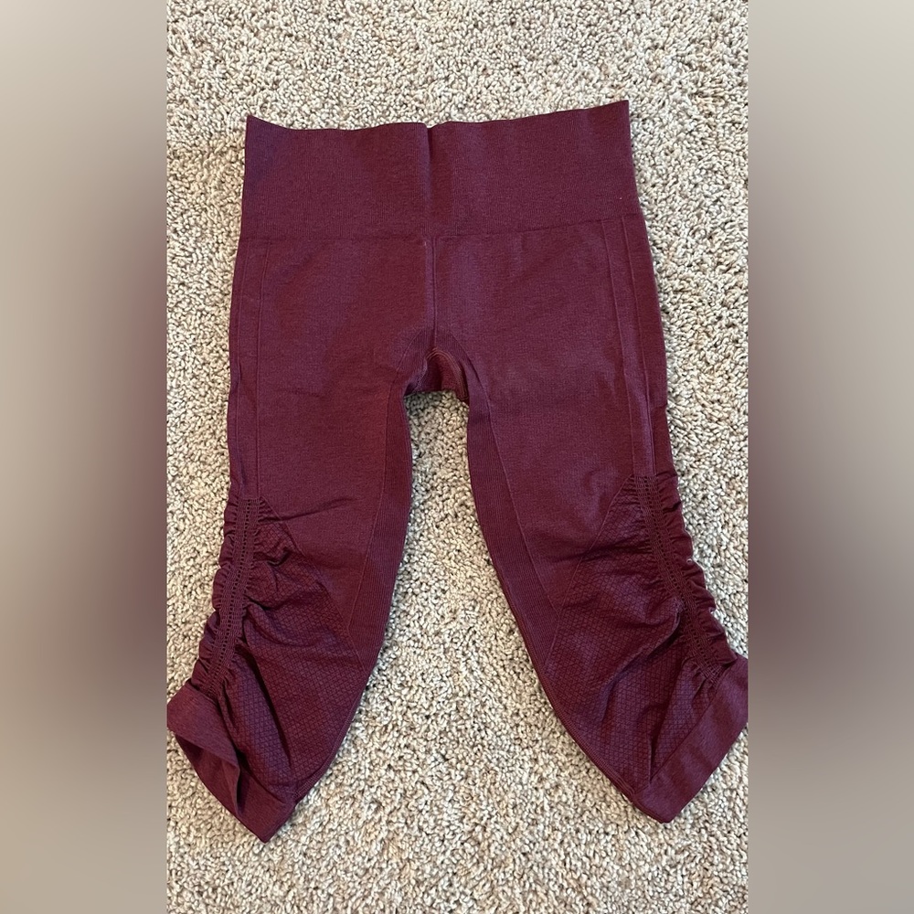 Women’s Lululemon Maroon Leggings